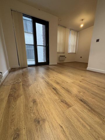 Studio to rent - Photo 2