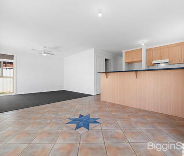 Perfect Family Home!! - Photo 3