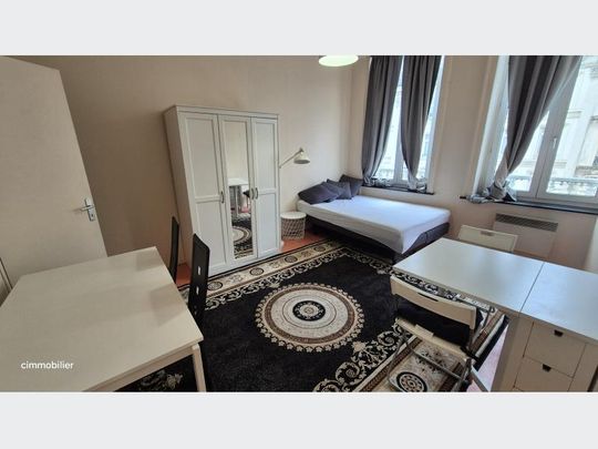 Appartement à Louer à LILLE 673 € - Photo 1