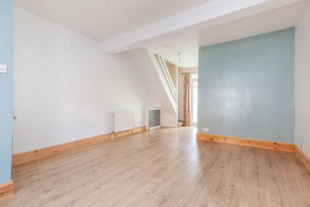 2 bedroom house to rent Sydney Road, Eastbourne, BN22 - Photo 1