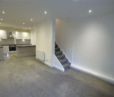 Little Dytchleys, Coxtie Green Road, Brentwood, Essex, CM14 - Photo 4