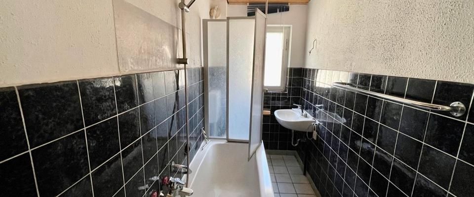 Helle Wohnung, ruhig gelegen mit Terrasse! - Foto 1