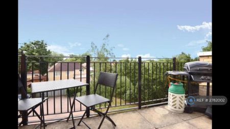 1 bedroom flat to rent - Photo 4