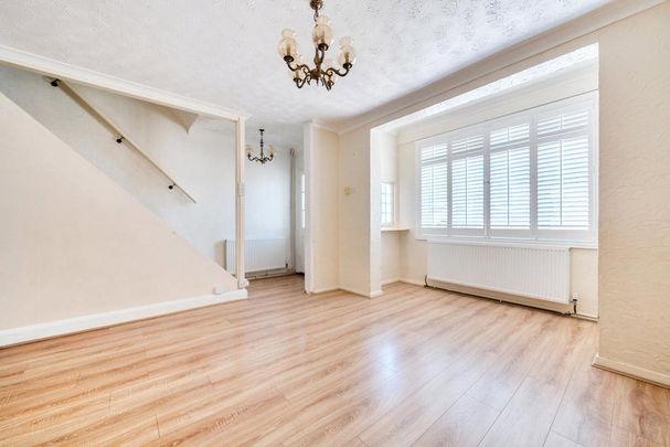 3 bedroom terraced house to rent - Photo 1