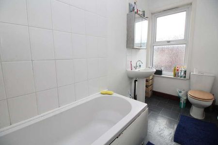 Salisbury Terrace, LS12 - Photo 4