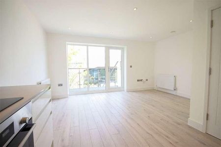 Monaco House, Vanwall Road, Maidenhead, SL6 - Photo 5