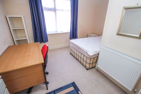 Pine Road, Bournemouth - Photo 4