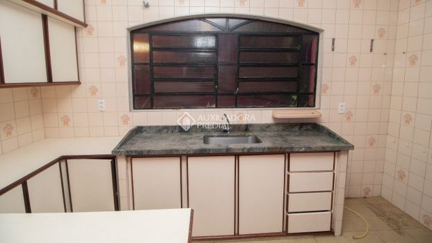Sobrado com 4 quartos e 450m² para alugar em Parque das Nações, Santo André. - Photo 1