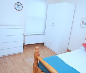 Room in a Shared House, St. Margarets Road, N17 - Photo 2