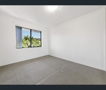 5/20 Barber Avenue, Eastlakes, NSW 2018 - Photo 4