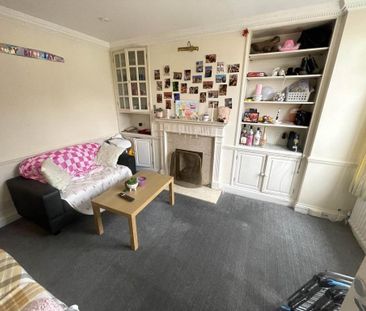 4 bedroom house to rent - Photo 2