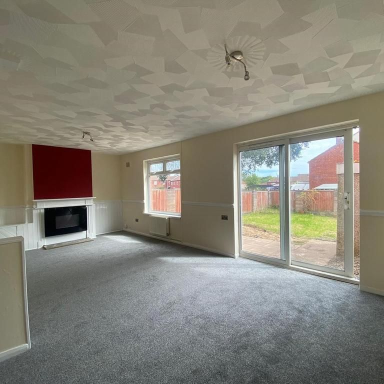 3 bedroom property to rent - Photo 1
