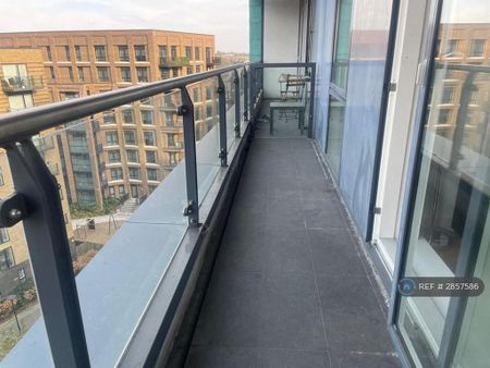 1 bedroom flat to rent - Photo 5