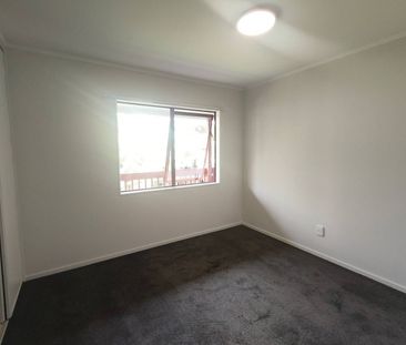 Birkdale, 2 BEDROOMS - Photo 1
