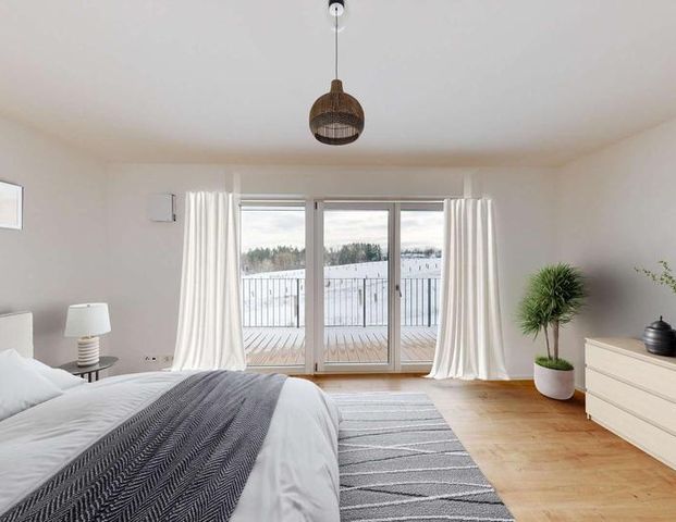 Neuwertige Wohnung mit EBK und Balkon - Photo 1