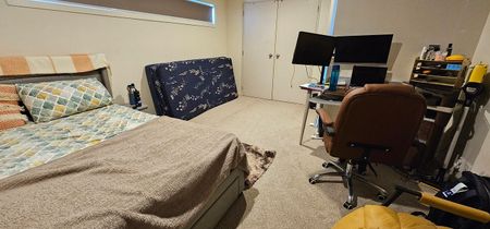 Fully furnished 2Bedroom, bills included - Photo 5