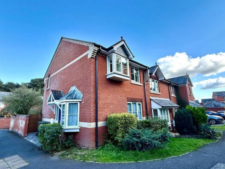 3 bedroom terraced house to rent - Photo 2