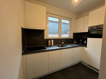 2-slaapkamerappartement in Centrum Ieper - Photo 5