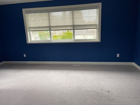 Chantrell Park Executive 4 Bedrooms Plus Den - Photo 5