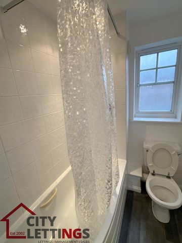 2 Bedroom Flat - Photo 5