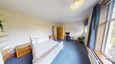 5 bedroom semi-detached house to rent - Photo 4