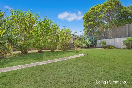 20 Hinkler Avenue, Warwick Farm NSW 2170 - House For Rent | Domain - Photo 2