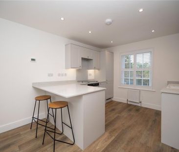 2 bedroom maisonette to rent - Photo 4