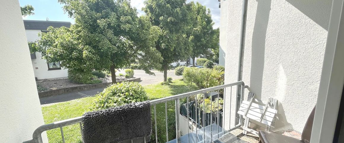 Trier-Feyen-Charmante Voll-Möblierte 3-Zimmer-Wohnung (69,00 m²) mit Südbalkon und Einbauküche - Photo 1