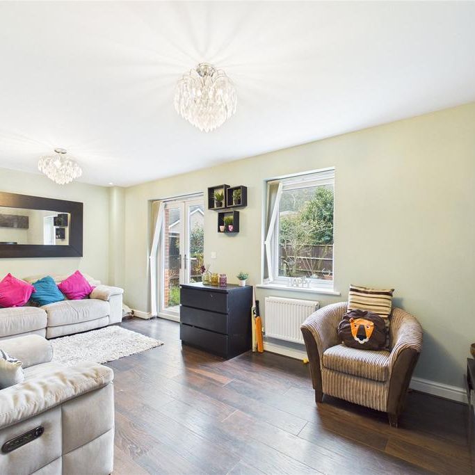 3 bedroom semi-detached house to rent - Photo 1