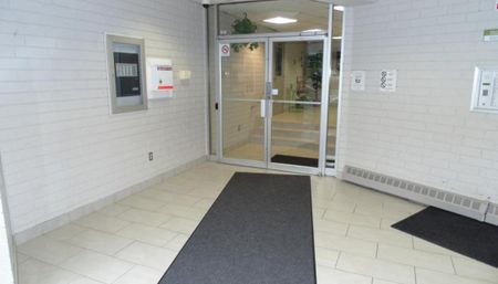 19 Plateau Crescent - Photo 4