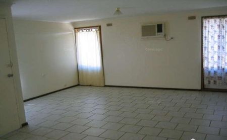 26 Sue Crescent, West Tamworth NSW 2340 - House For Rent | Domain - Photo 2