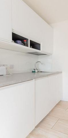 Modern Apartment - Photo 1