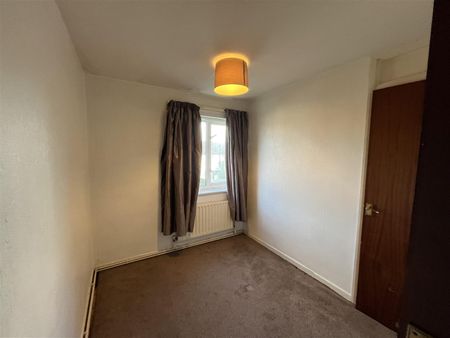 3 Bedroom Apartment To Rent - Photo 3