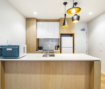 Modern Elegance - Photo 6