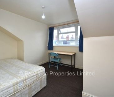 5 Bedroom House Properties Hyde Park - Photo 5