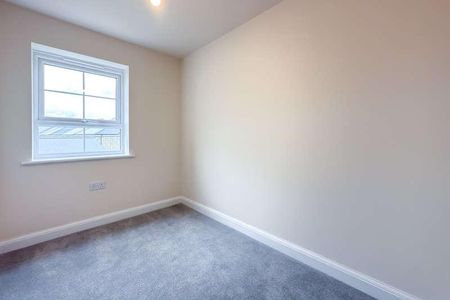 Bridgenorth Road, Innsworth, Gloucester, Gloucestershire, GL3 - Photo 4
