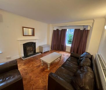 2 bedroom property to rent - Photo 1