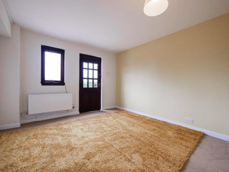 2 bedroom detached house to rent - Photo 2