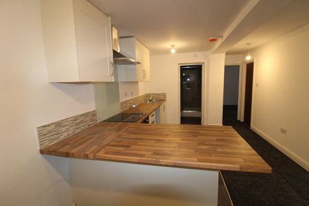 2 Bedroom,Apartment,Bilston, Bilston , WV14 7EL£800.00P/M - Photo 5