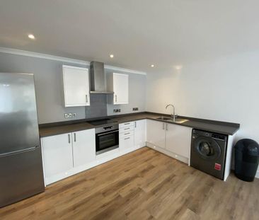 2 bedroom flat to rent - Photo 4