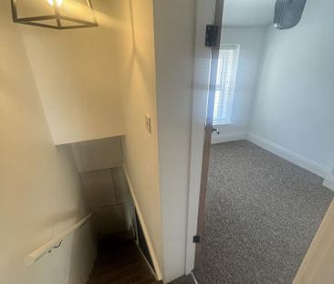 2 bedroom end of terrace house to rent - Photo 6