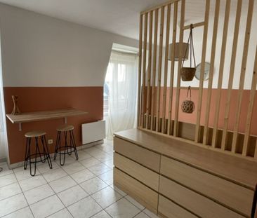 T1 BIS EN RESIDENCE SECURISEE AVEC PARKING AERIEN - Photo 1