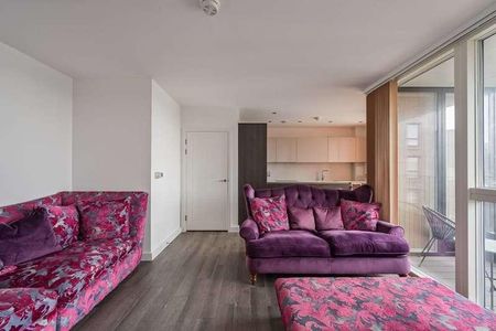 Honour Lea Avenue, Stratford, E20 - Photo 4