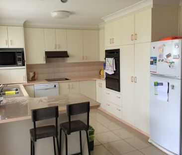 Absolutely! Here’s the updated rental advert: Spacious 3-Bedroom Ho... - Photo 6