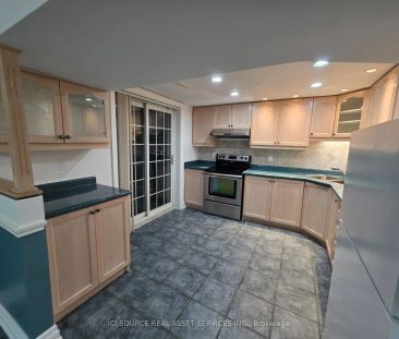 33 Broomfield Drive #Basement - Photo 4