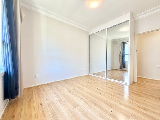 4 Thorne Avenue, Pendle Hill NSW 2145 - House For Rent | Domain - Photo 1