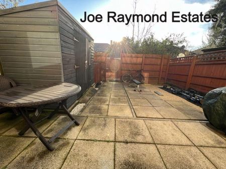 4 bedroom property to rent - Photo 5
