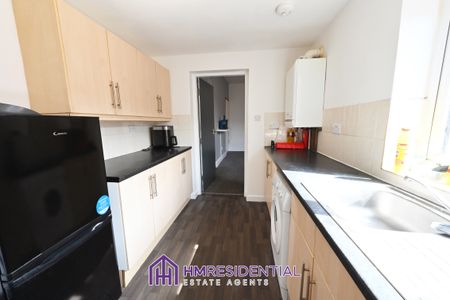 3 bedroom Flat for rent on Dilston Road, Arthurs Hill, Newcastle Upon Tyne, NE4 5AB available from 01/06/2026 £995.00 - Photo 5
