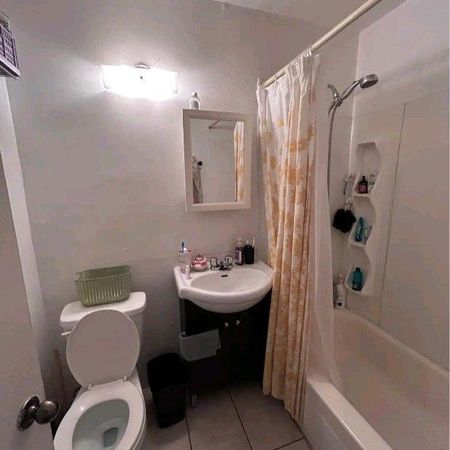 Cessationde bail 41/2 près de la station Sauvé - Photo 3