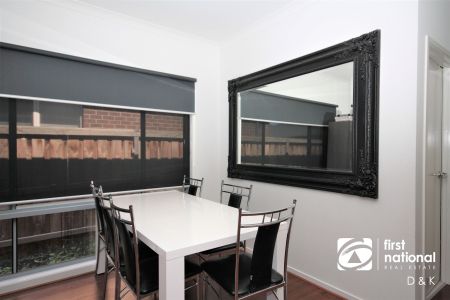 Lovely Family Home in a Quiet Fraser Rise Location - Photo 3